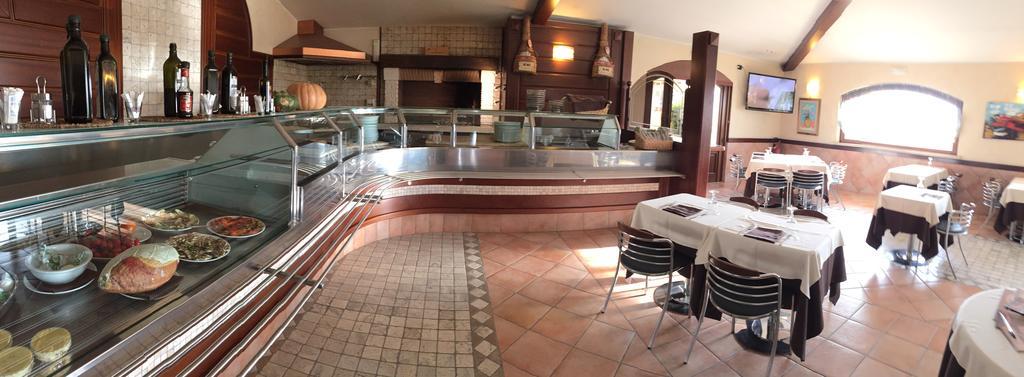 La Locanda Del Cavaliere Borgo Montello Exterior foto