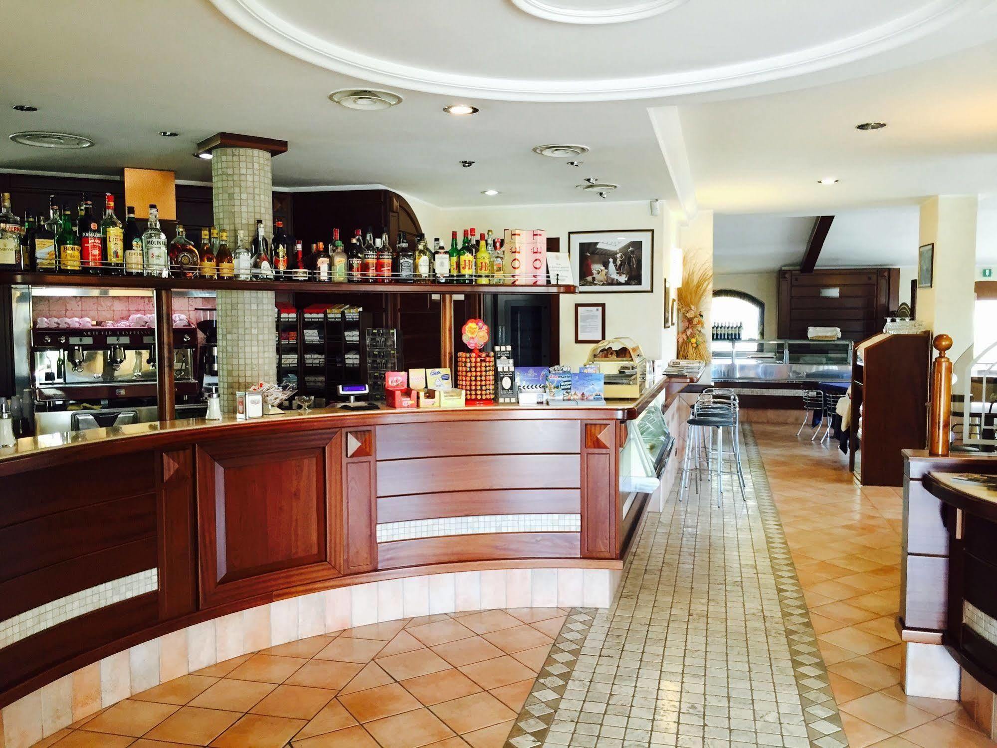 La Locanda Del Cavaliere Borgo Montello Exterior foto