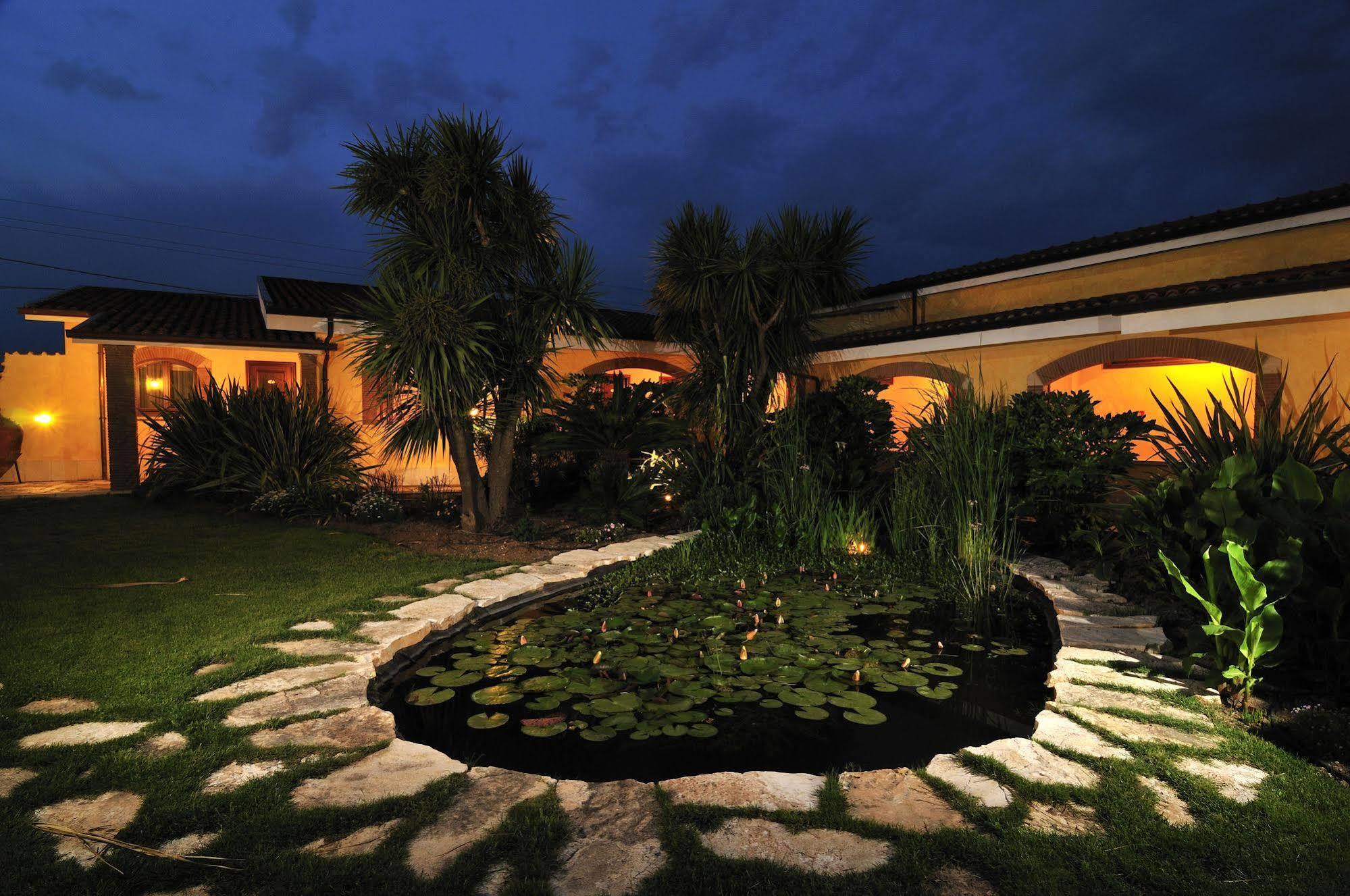 La Locanda Del Cavaliere Borgo Montello Exterior foto
